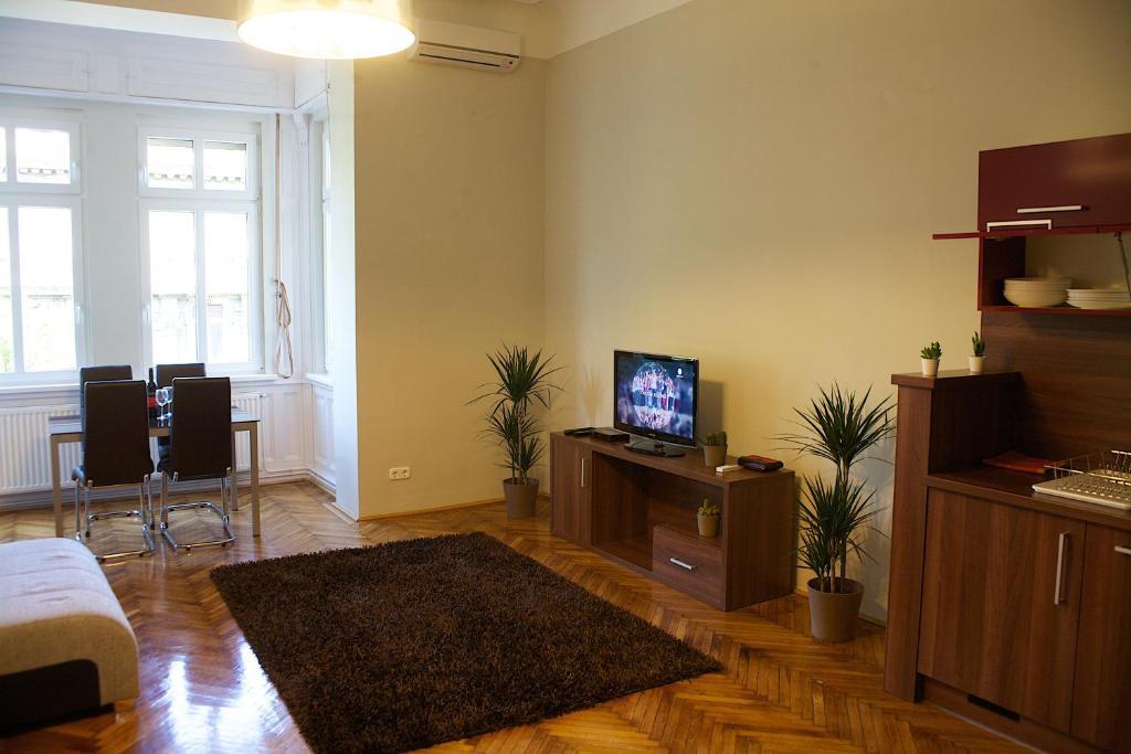 Five Season'S Apartment Budapest Luaran gambar