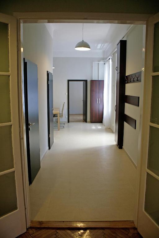 Five Season'S Apartment Budapest Bilik gambar